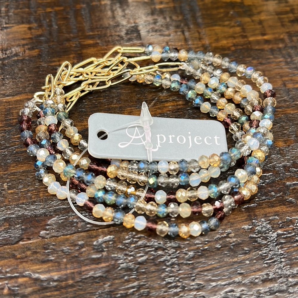 5 Strand Glass and Chain Bracelet - Picture 4 of 5